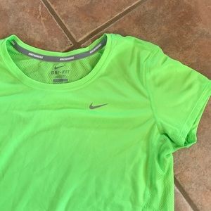 Nike dri-fit running green top